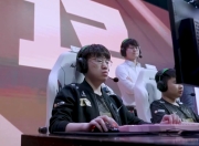 开云-包含库里在RNG比赛中精彩发挥，连败引发热议！的词条